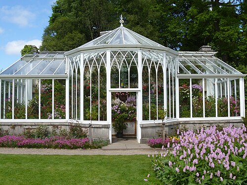 Gewächshäuser und Jubilee Conservatory, South Gardens von Balmoral Castle, Balmoral, bei Ballater (Aberdeenshire), Schottland