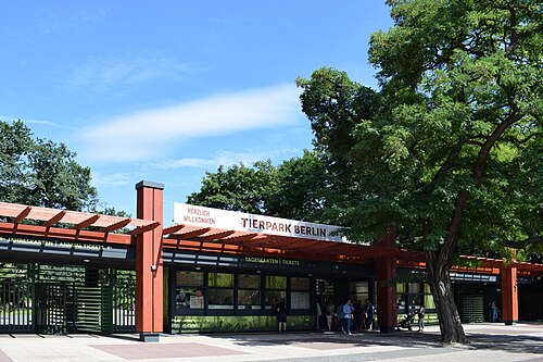 Alfred-Brehm-Haus (Tierpark Berlin), Berlin (Friedrichsfelde)