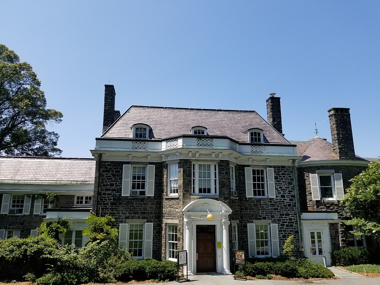 Marco Polo Stufano Conservatory (Wave Hill), Bronx, New York