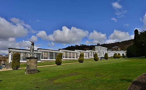 The Conservative Wall ("The Case"), Chatsworth, Chatsworth, near Bakewell (Derbyshire)