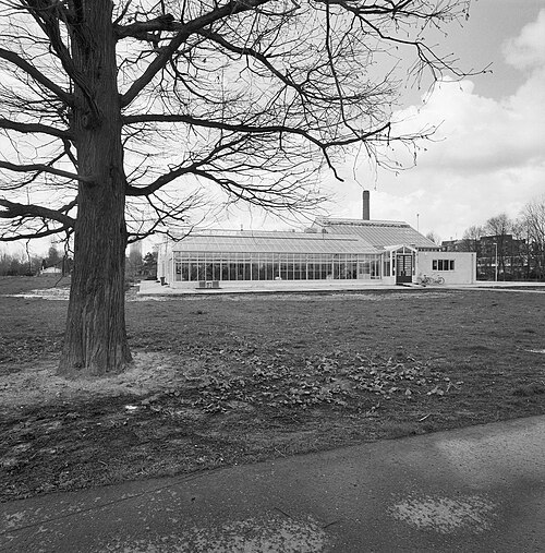 Restaurant De Kas, ehemaliges Gewächshaus der städtischen Gärtnerei (Frankendael Park), Amsterdam-Oost, Nordholland — Stadskwekerij: Overzicht van kassencomplex