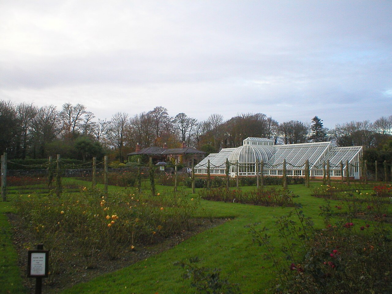 アードギラン城のヴィクトリア朝の温室と温室群, ダブリン州バルブリガン — Greenhouse observatory at Ardgillan Castle