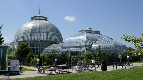 Anna Scripps Whitcomb Conservatory, Detroit, Michigan — Classic flor conservancy in Belle Isle, Detroit