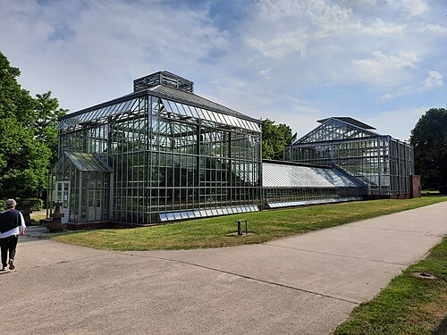 ブランケンフェルデ＝パンコウ市民植物園の展示温室（パームタワーとサボテンタワー）, ベルリン（パンコウ区ブランケンフェルデ） — Botanischer Volkspark Blankenfelde-Pankow