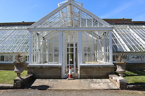 Weinhaus und Pfirsichhaus, ummauerter Garten von Culzean, Culzean Castle, bei Maybole (South Ayrshire), Schottland — Glasshouse at the Walled Garden, Culzean