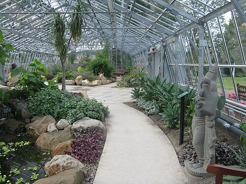 ソートン・パーク・ウィンターガーデン, エディンバラ、ソートン（スコットランド） — New glasshouse at Saughton Park