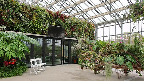 Dickinson Family Education Conservatory (San Diego Botanic Garden), Encinitas, Kalifornien — This brand new multi-purpose space was designed to facilitate meetings and events, as…