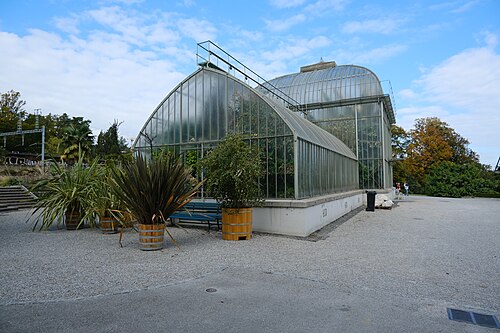 Winter Garden and Temperate House of the Geneva Conservatory and Botanical Garden, Geneva, Canton of Geneva — Jardin d'Hiver @ Greenhouse @ Jardin Botanique @ Genève