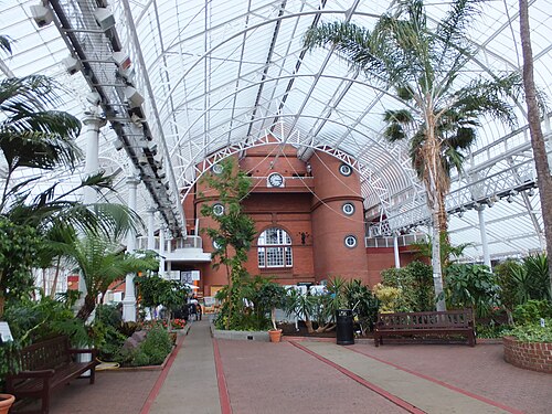 ピープルズ・パレスとウィンターガーデン, グラスゴー・グリーン、グラスゴー、スコットランド — Glasshouse, People's Palace