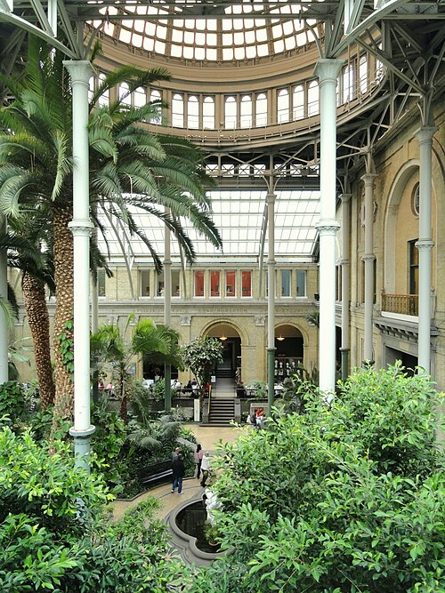 Vinterhaven, the Winter Garden of the Ny Carlsberg Glyptotek, Copenhagen, Capital Region — Interior of Ny Carlsberg Glyptotek, Dantes Plads 7, Copenhagen, Denmark.