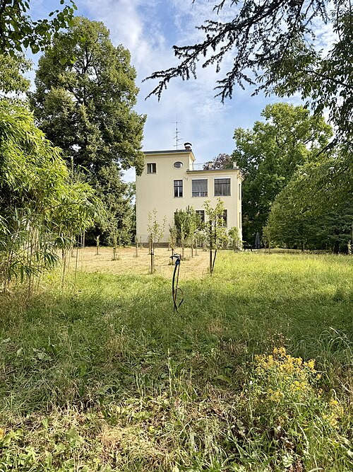 Glasshouses of the University of Graz Botanical Garden, Graz, Styria — Hugo Schuchardt‘s house, now language learning facility of the University of Graz