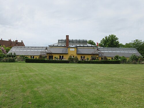 Paradehuset, Gisselfeld Kloster, Haslev, Zealand — Paradehuset (Gisselfeld)