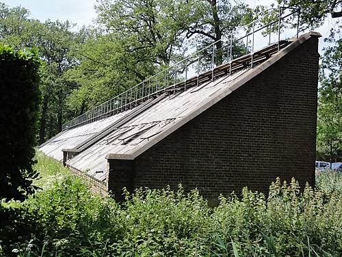 Mauergewächshaus (muurkas) im Küchengarten von Schloss Heeswijk, Heeswijk-Dinther, Nordbrabant — photo 1