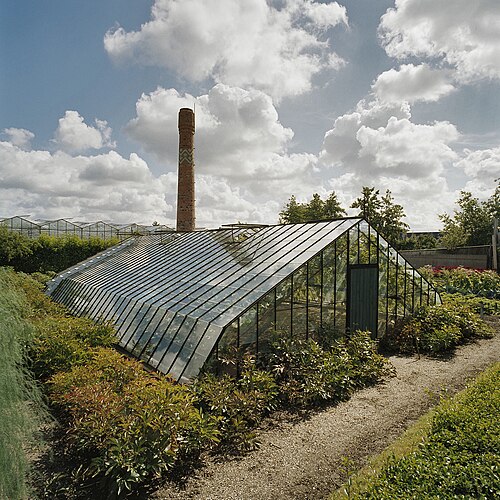 ウェストランド博物館の歴史的温室群（Westlands Museum voor Streek- en Tuinbouwhistorie）, 南ホラント州ホンセラースダイク — Westlands Museum voor Streek- en Tuinbouwhistorie: Overzicht van ijzeren druivenserre…