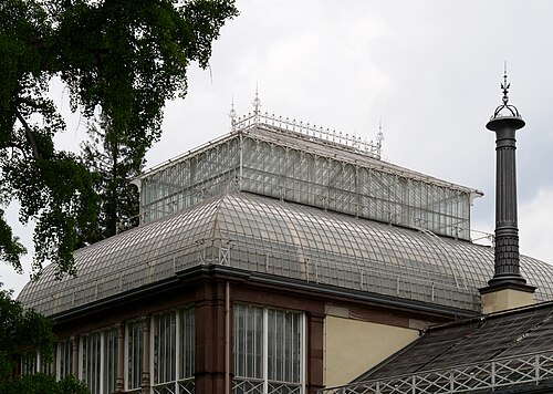 ヴィルヘルムスヘーエ山上公園の大温室(グローセス・ゲヴェクスハウス), カッセル、ヘッセン — Der Bergpark Wilhelmshöhe ist seit 2013 UNESCO-Weltkulturerbe.