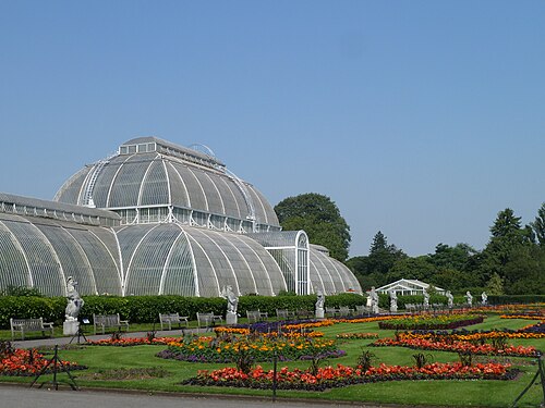 Palm House, Kew, London — Exteriors of the Kew Gardens Palm House, London