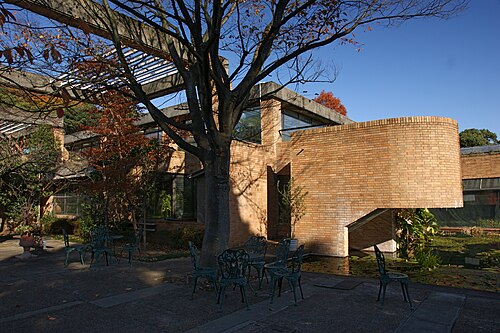 Zier-Gewächshaus (観賞温室), Botanischer Garten des Suma Rikyu Park, Kobe (Stadtbezirk Suma), Präfektur Hyōgo — Suma Rikyu Park , Kobe , Hyogo prefecture, Japan