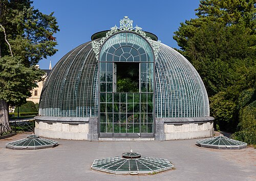 Gewächshaus von Schloss Lednice (zámecký skleník), Lednice, Südmähren — Lednice Greenhouse, Lednice, Czech Republic