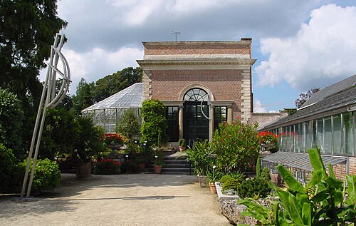 Orangery and glasshouses of the Kruidtuin (Botanic Garden), Leuven, Leuven, Flemish Brabant — Kruidtuin gelegen aan Kapucijnenvoer, Leuven Camera location 50° 52′ 39.69″ N, 4° 41′…