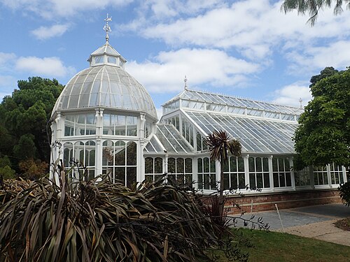 マラハイド城、タルボット植物園の温室群とヴィクトリア朝の温室, ダブリン県マラハイド — The Victoria House in the Talbot Botanic Garden