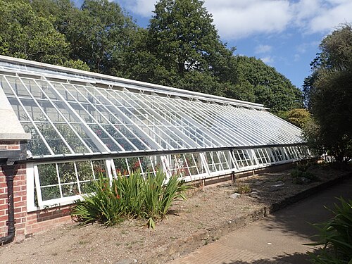 マラハイド城、タルボット植物園の温室群とヴィクトリア朝の温室, ダブリン県マラハイド — The Peach House, Talbot Botanic Garden