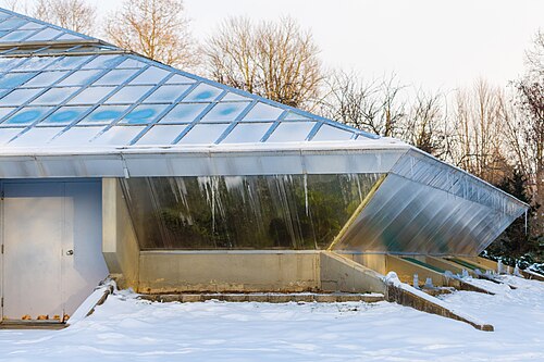 Dow Gardens Conservatory, Midland, Michigan — Butterfly conservatory, Dow Gardens, Midland, Michigan.