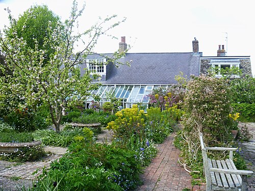 Conservatory von Monk's House (Kakteensammlung von Leonard Woolf), Rodmell, bei Lewes, East Sussex — Monks House [6]