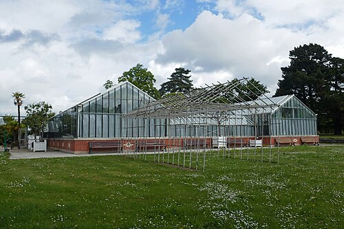 Serres d'agronomie tropicale du parc du Grand-Blottereau, Nantes, Pays de la Loire — Serres tropicales du Grand Blottereau (Nantes).