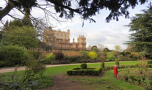 Camellia House de Wollaton Hall, Nottingham, Nottinghamshire — Exterior view of Wollaton Hall