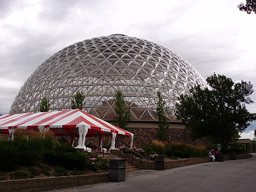 Desert Dome (Omaha's Henry Doorly Zoo and Aquarium), Omaha, Nebraska — Henry Doorly Zoo Desert Dome