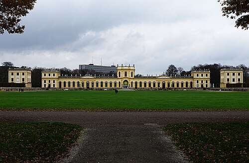 カールスアウエのオランジェリー, カッセル — Kassel in Hessen. Das Schloss wurde etwa vor 300 Jahren gebaut und steht unter…