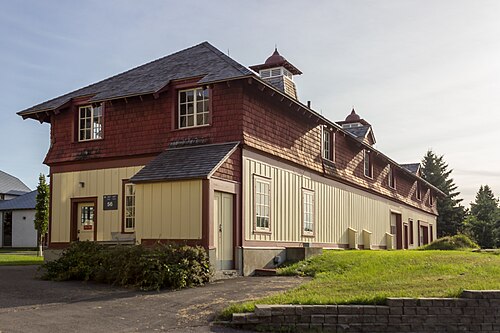 Serre tropicale de la Ferme expérimentale centrale, Ottawa, Ontario — Service Building (No. 56), Central Experimental Farm, Ottawa