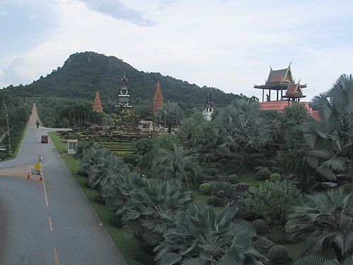 Garden in the Sky et serre des cactus, jardin tropical de Nong Nooch, Près de Pattaya, province de Chonburi — Nong Nooch Tropical Garden