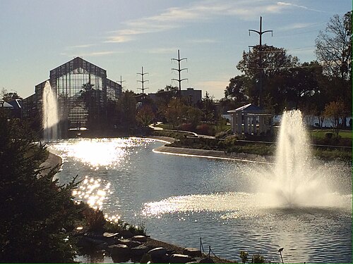 Nicholas Conservatory & Gardens, Rockford, Illinois — Nicholas Conservatory and Sinnissippi Lagoon along the Rock River near downtown Rockford