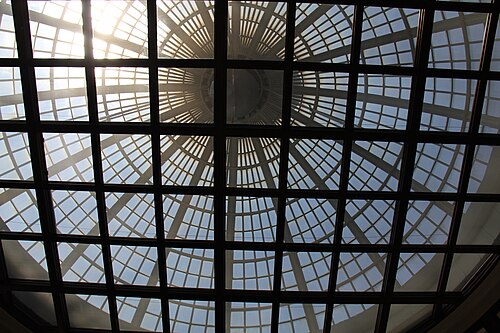 Ron Kagan Wildlife Interpretive Gallery (Schmetterlingsgarten und Freiflug-Voliere), Detroit Zoo, Royal Oak, Michigan — Detroit Zoo