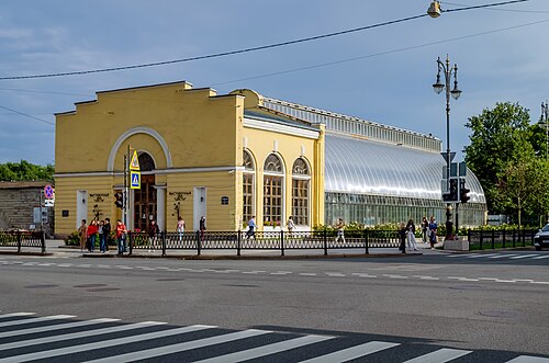 タヴリーダ庭園のヤシのオランジェリー（Flowers展示ホール）, サンクトペテルブルク — タヴリーダ庭園のヤシのオランジェリー（Flowers展示ホール） — 2枚目