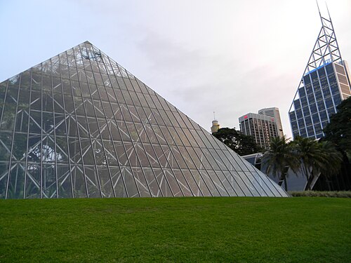Pyramid Glasshouse (Tropical Centre), Royal Botanic Garden, Sydney, New South Wales — Pyramid Glasshouse — Ansicht 5