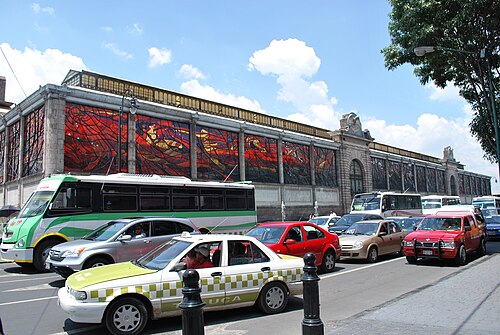 Cosmovitral Jardín Botánico, Toluca de Lerdo, État de Mexico — Outside of the Cosmovitral Botanical Garden in Toluca, Mexico State