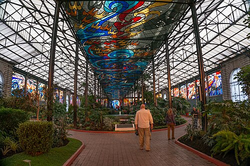 Cosmovitral Jardín Botánico, Toluca de Lerdo, État de Mexico — Leopoldo Flores and sixty artisans worked from 1978 to 1980 to create more than 3,200…