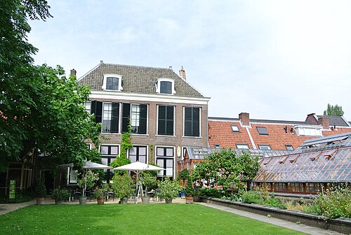 Collection glasshouse and orangeries of the Oude Hortus (old botanic garden of Utrecht), Utrecht, Utrecht province — Lange Nieuwstraat, Utrecht, Netherlands