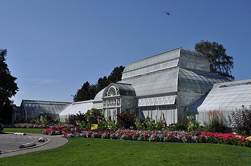Volunteer Park Conservatory, Seattle, Washington — Volunteer Park Conservatory, Volunteer Park, Seattle, Washington.