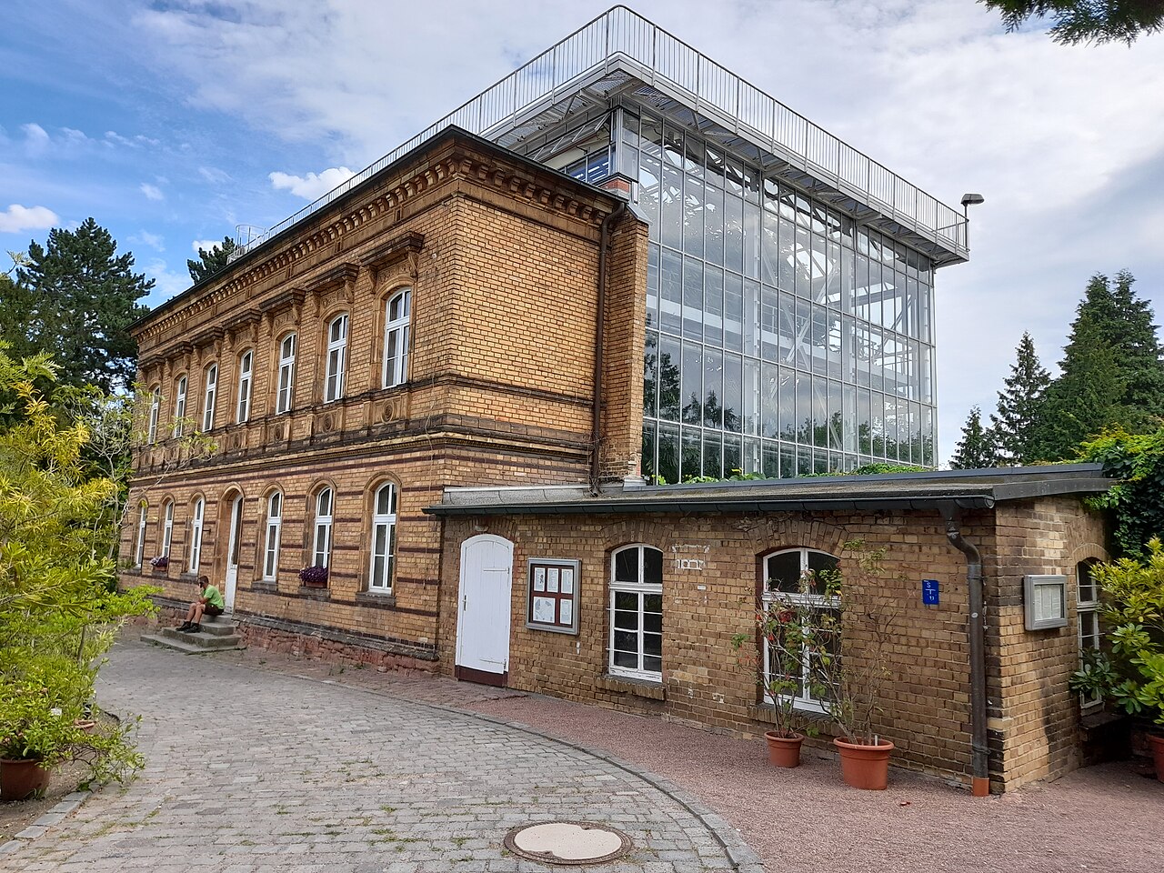 Großes Tropenhaus und Victoriahaus, Botanischer Garten Halle, Halle (Saale), Sachsen-Anhalt