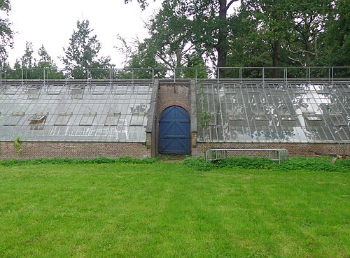 Mauergewächshaus (muurkas) im Küchengarten von Schloss Heeswijk, Heeswijk-Dinther