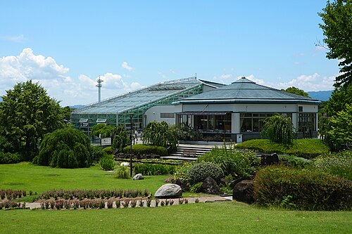 Atriumgewächshaus der Lotus Hall, Mizunomori Water Botanical Garden (草津市立水生植物公園みずの森 ロータス館), Kusatsu, Präfektur Shiga