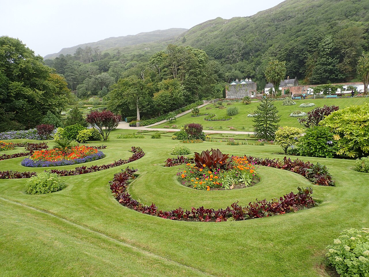 Serres du jardin clos victorien de l'abbaye de Kylemore, Kylemore, Connemara (comté de Galway)