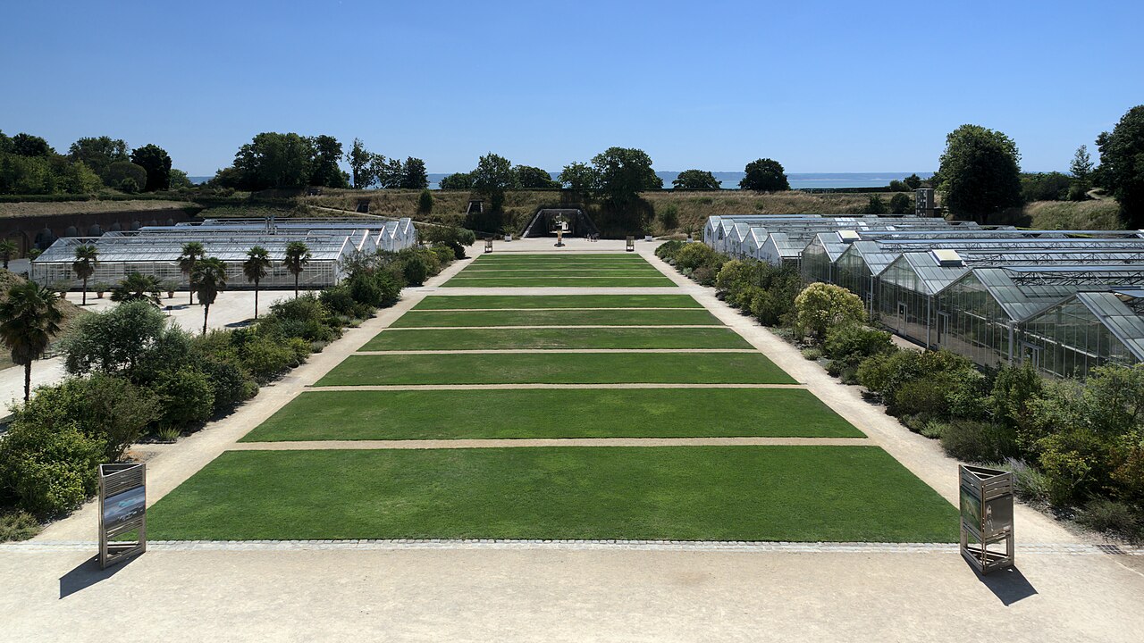 Serres de collection des Jardins suspendus (fort de Sainte-Adresse), Le Havre, Normandie