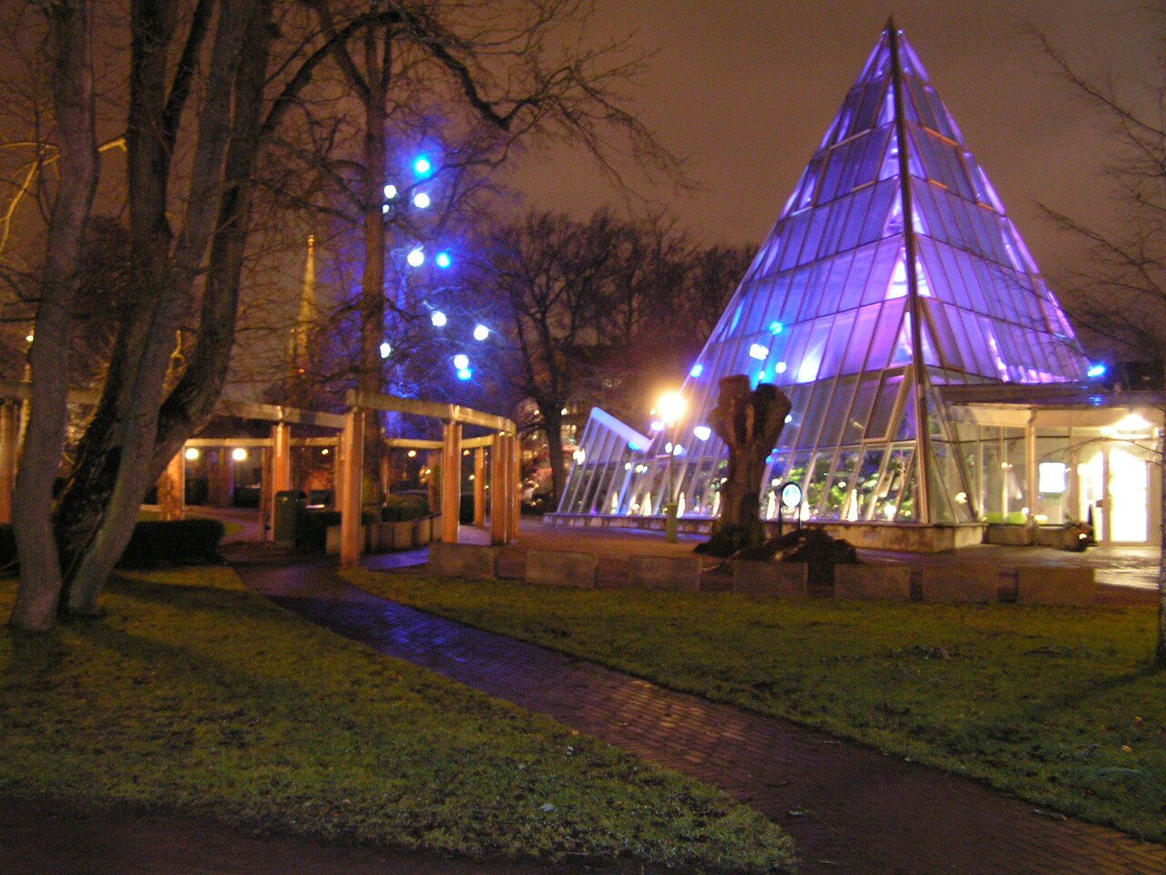 Tropikhuset (Tropenhaus), Trädgårdsföreningen, Linköping, Östergötland