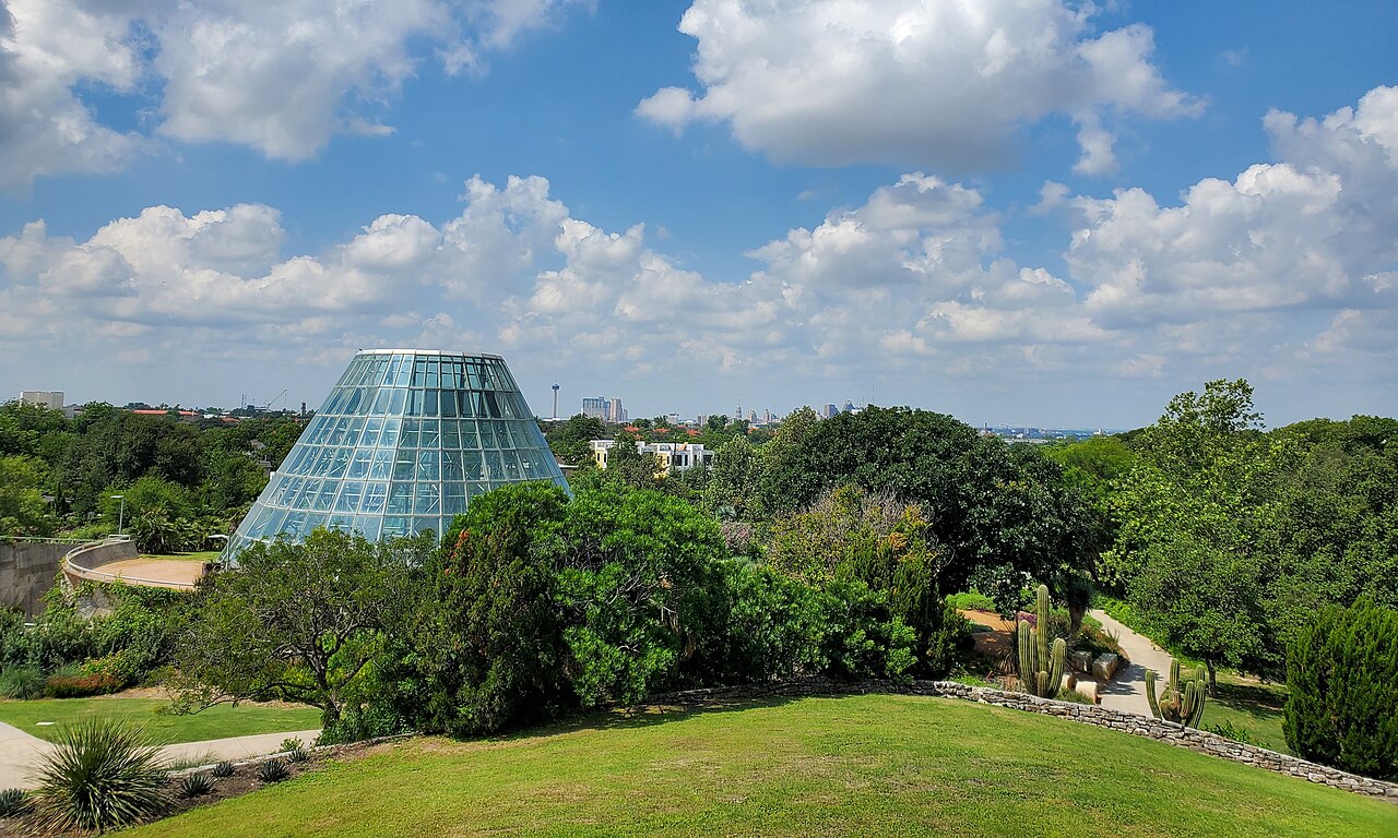 Lucile Halsell Conservatory, San Antonio Botanical Garden, San Antonio, Texas